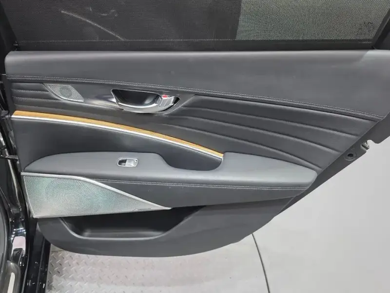 2023 Kia K9 с пробегом 44 932 км