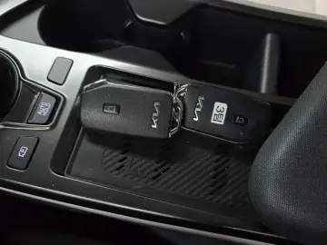 2022 Kia EV6 с пробегом 66 159 км