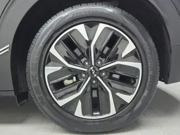2022 Kia EV6 с пробегом 66 159 км
