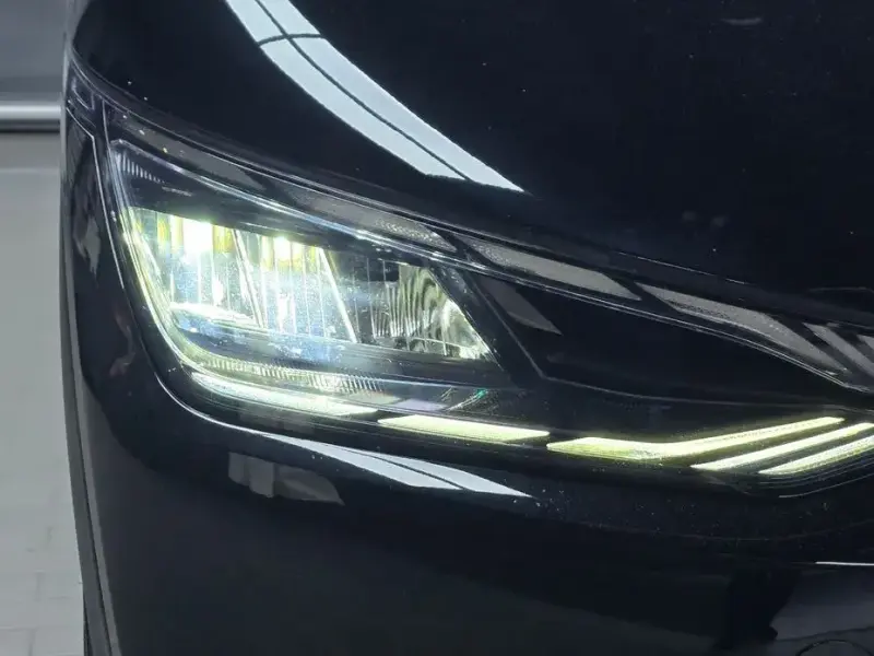 2022 Kia EV6 с пробегом 66 159 км