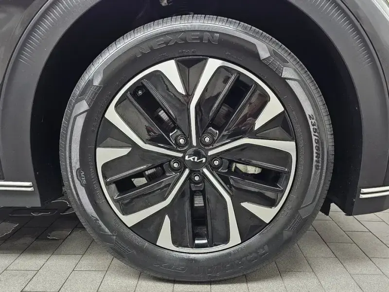 2022 Kia EV6 с пробегом 69 739 км