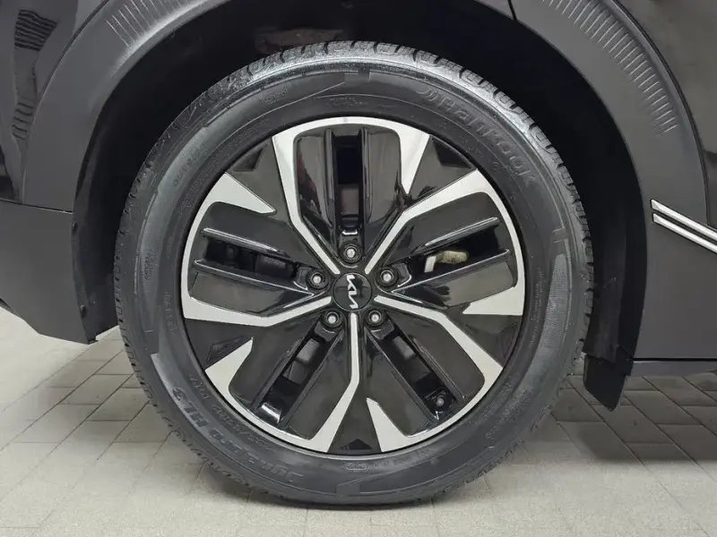 2022 Kia EV6 с пробегом 69 739 км