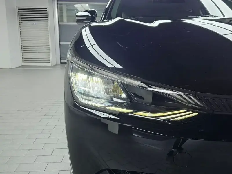 2022 Kia EV6 с пробегом 69 739 км