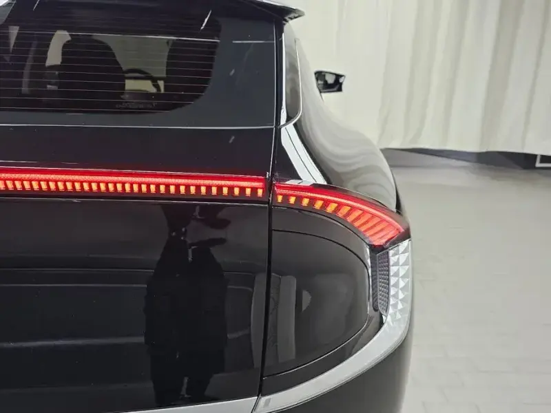 2022 Kia EV6 с пробегом 69 739 км