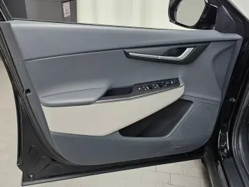 2022 Kia EV6 с пробегом 69 739 км