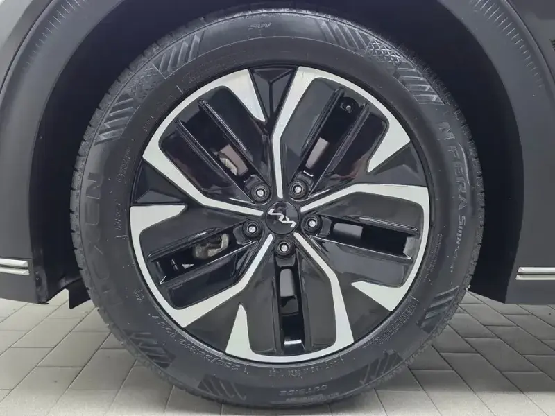 2022 Kia EV6 с пробегом 50 956 км