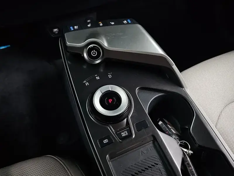 2022 Kia EV6 с пробегом 50 956 км