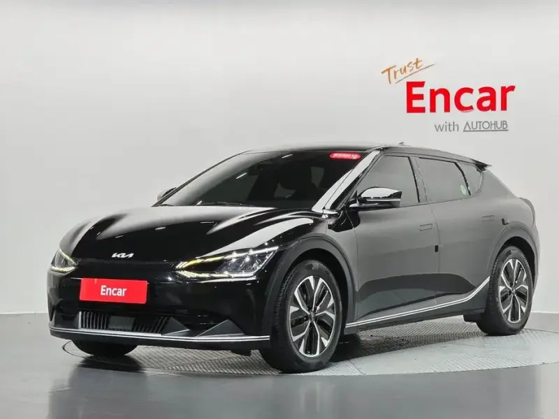 2022 Kia EV6 с пробегом 50 956 км
