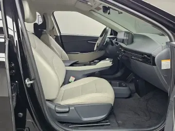 2022 Kia EV6 с пробегом 50 956 км
