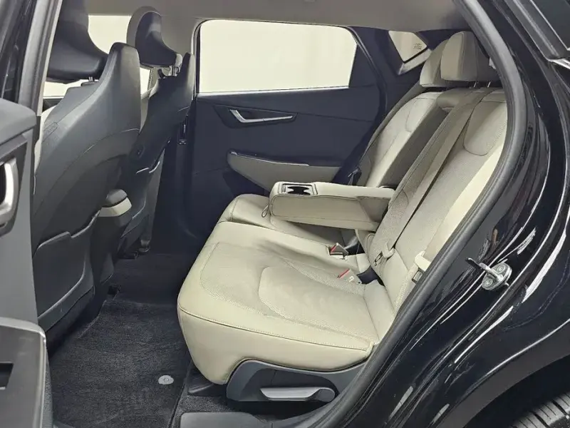 2022 Kia EV6 с пробегом 50 956 км