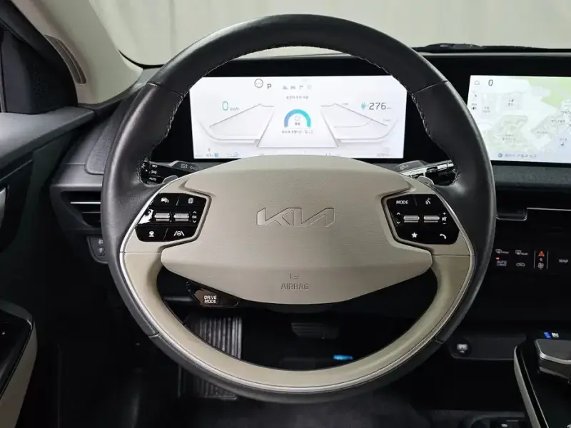 2022 Kia EV6 с пробегом 50 956 км