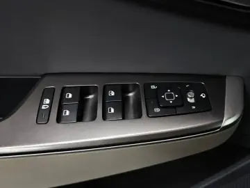 2022 Kia EV6 с пробегом 50 956 км