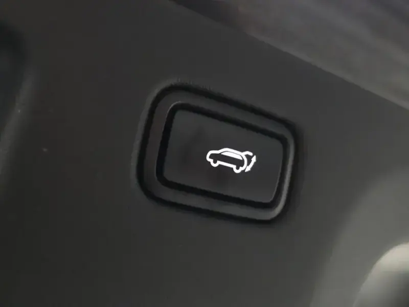 2022 Kia EV6 с пробегом 50 956 км