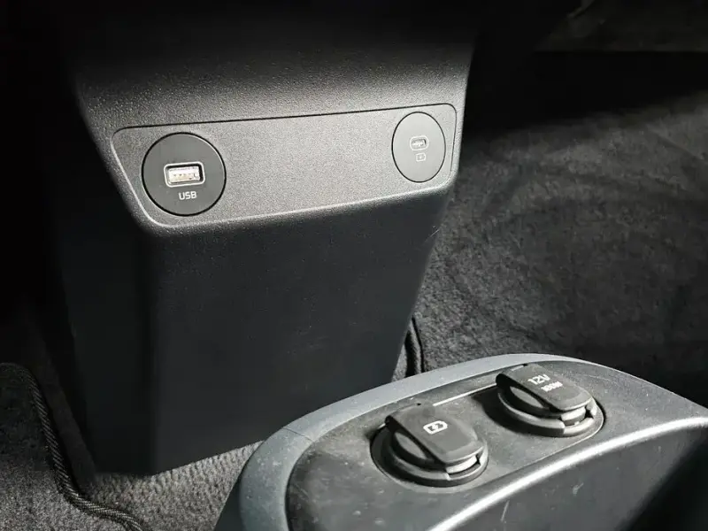 2022 Kia EV6 с пробегом 50 956 км