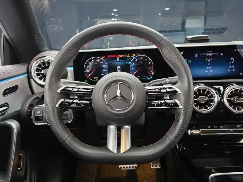 2024 Mercedes-Benz CLA с пробегом 16 088 км