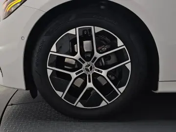 2025 Mercedes-Benz E-Класс с пробегом 7 036 км