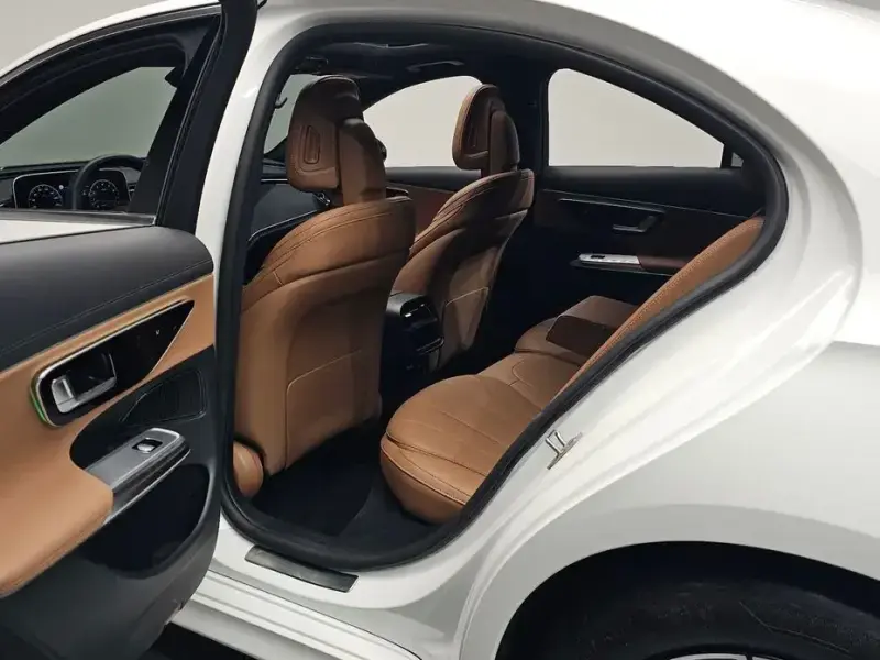 2025 Mercedes-Benz E-Класс с пробегом 7 036 км