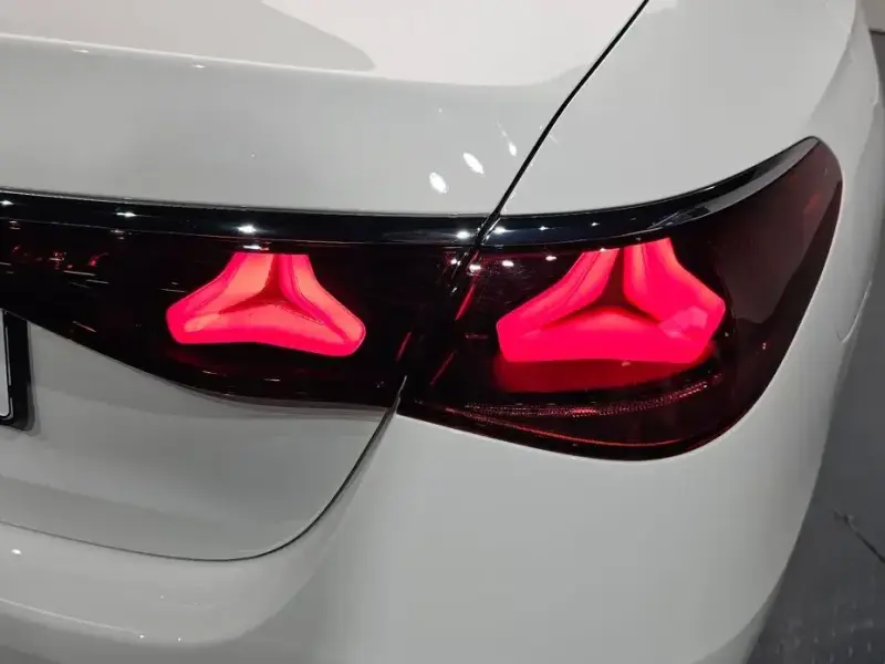 2025 Mercedes-Benz E-Класс с пробегом 7 036 км
