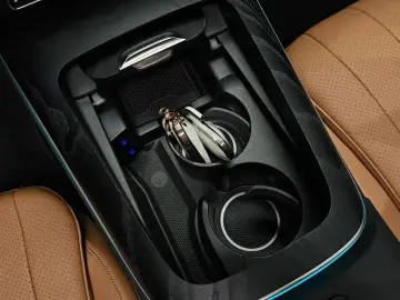 2025 Mercedes-Benz E-Класс с пробегом 7 036 км