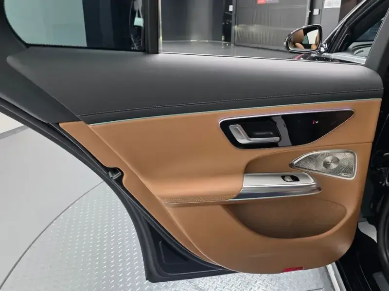 2024 Mercedes-Benz E-Класс с пробегом 29 985 км