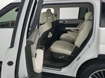 2025 Hyundai Santa Fe с пробегом 36 998 км