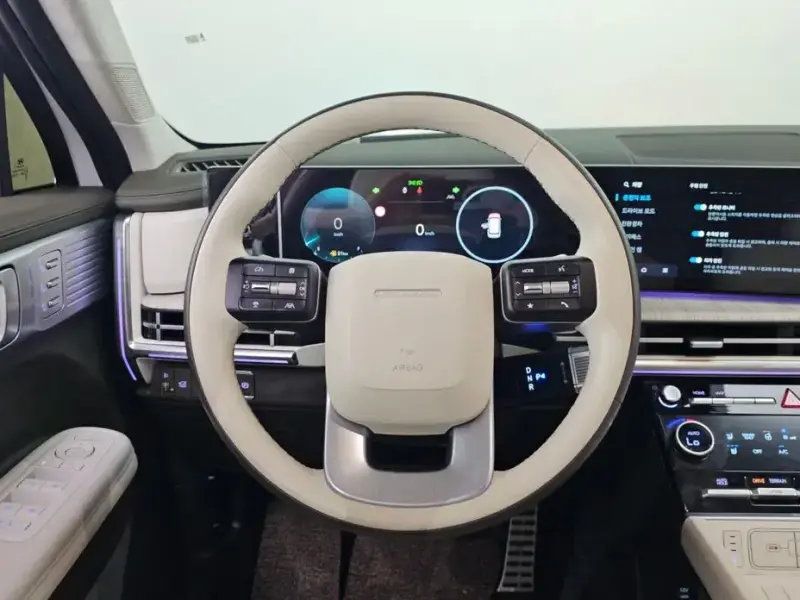2025 Hyundai Santa Fe с пробегом 36 998 км
