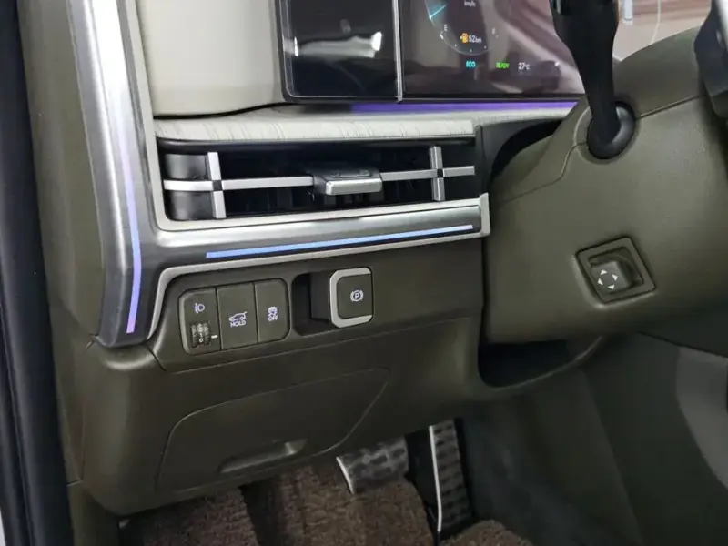 2025 Hyundai Santa Fe с пробегом 36 998 км
