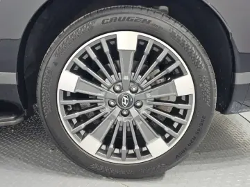 2025 Hyundai Santa Fe с пробегом 36 998 км