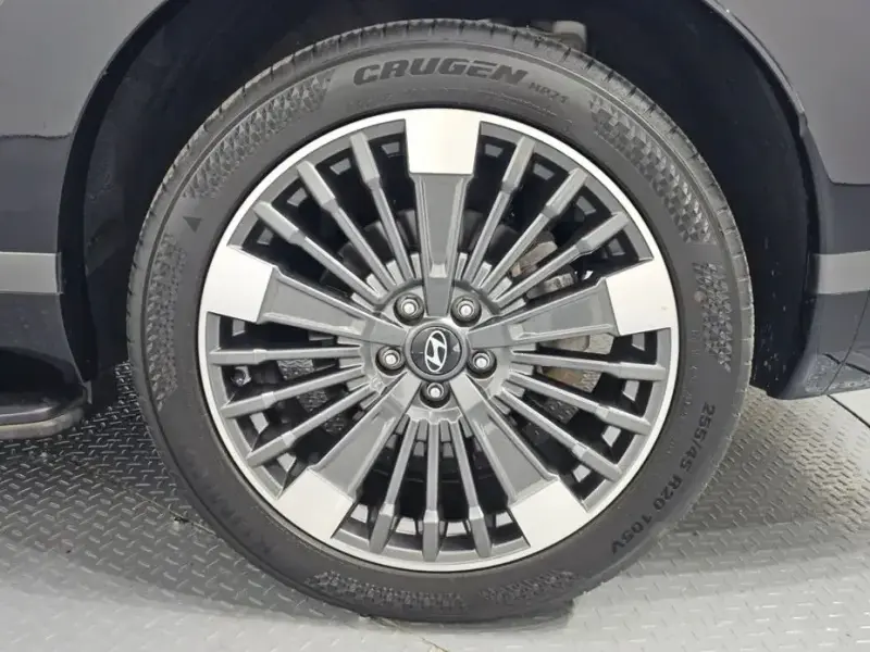 2025 Hyundai Santa Fe с пробегом 36 998 км