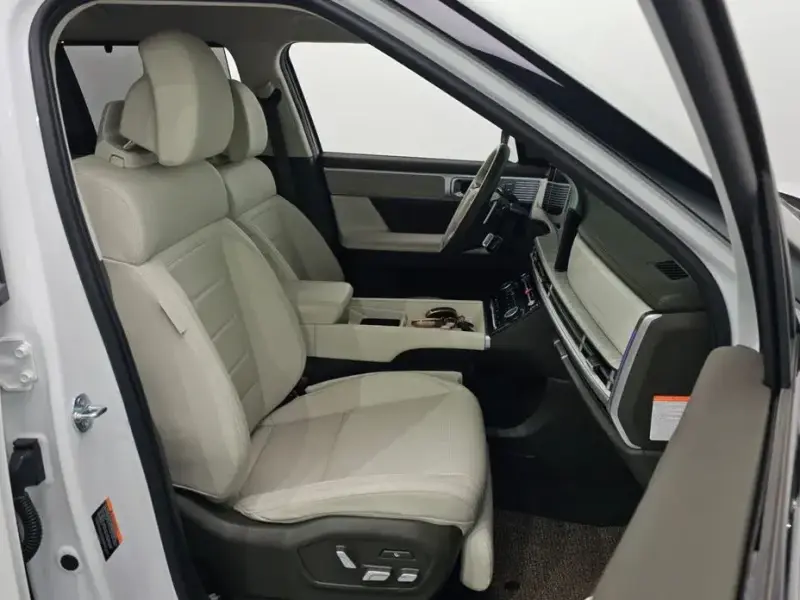 2025 Hyundai Santa Fe с пробегом 36 998 км