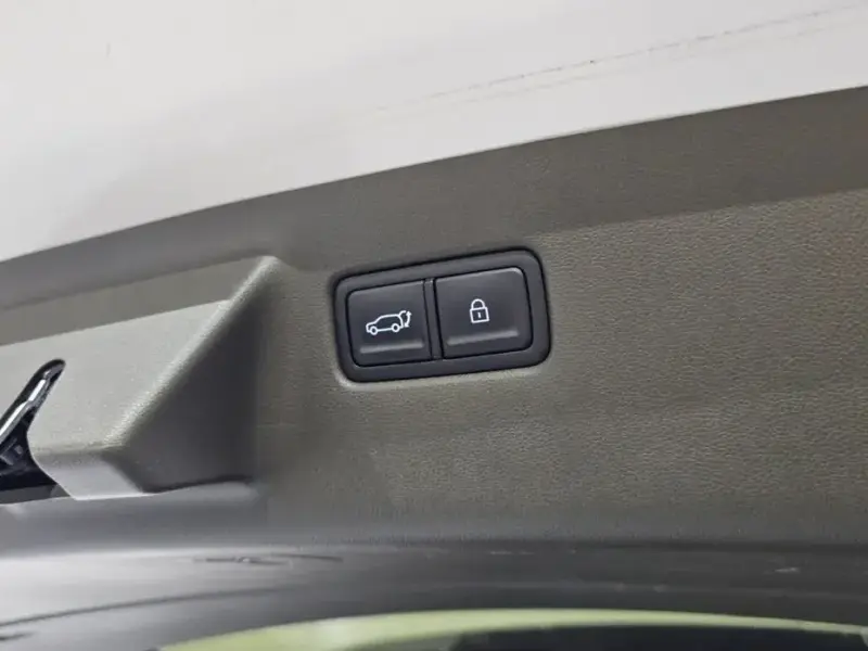 2025 Hyundai Santa Fe с пробегом 36 998 км