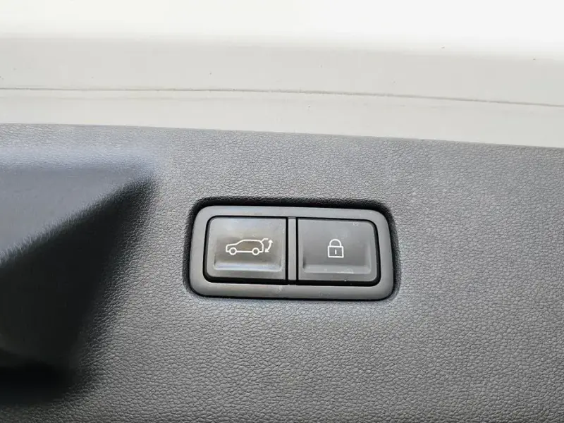 2023 Hyundai Santa Fe с пробегом 151 482 км