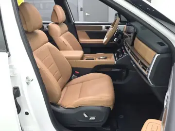2023 Hyundai Santa Fe с пробегом 40 029 км