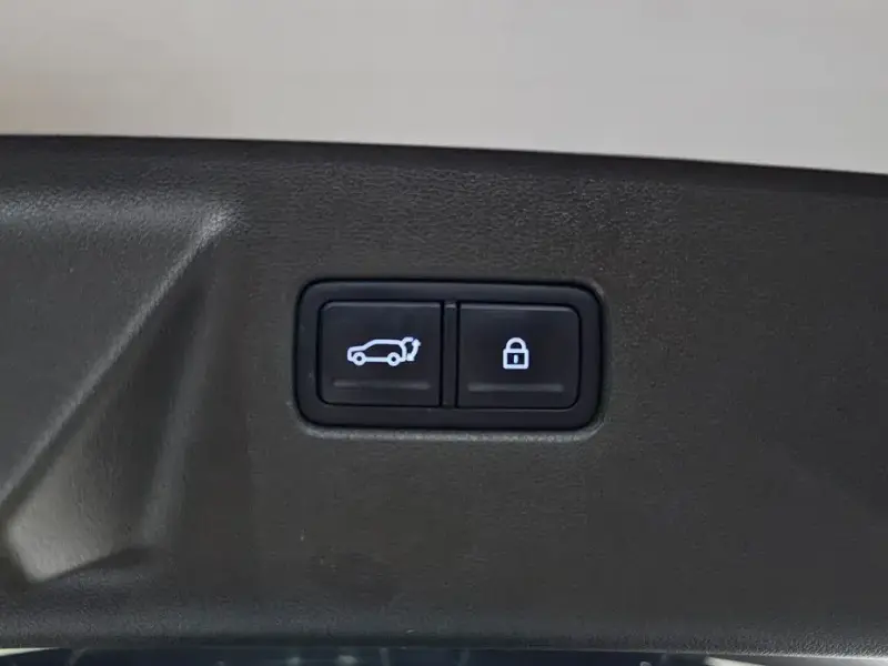 2024 Hyundai Santa Fe с пробегом 19 599 км