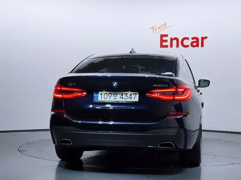 2022 BMW 6 серии с пробегом 121 744 км