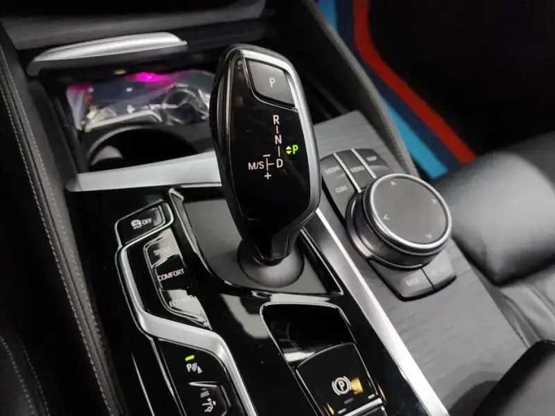 2022 BMW 6 серии с пробегом 121 744 км