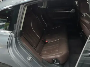 2022 BMW 6 серии с пробегом 81 389 км