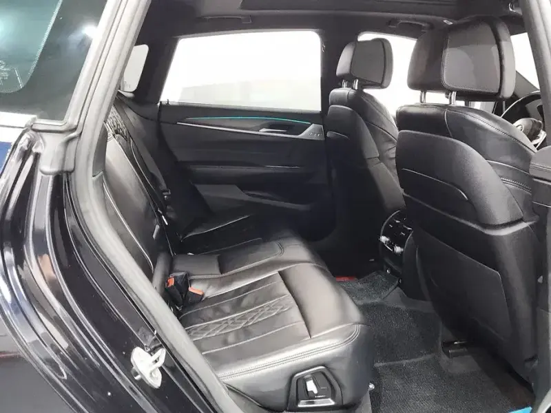 2022 BMW 6 серии с пробегом 121 744 км