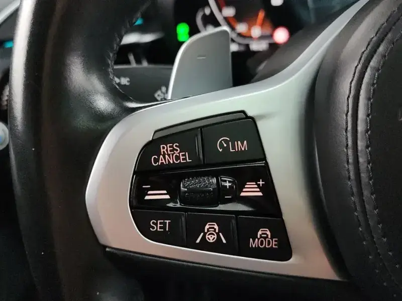 2022 BMW 6 серии с пробегом 121 744 км