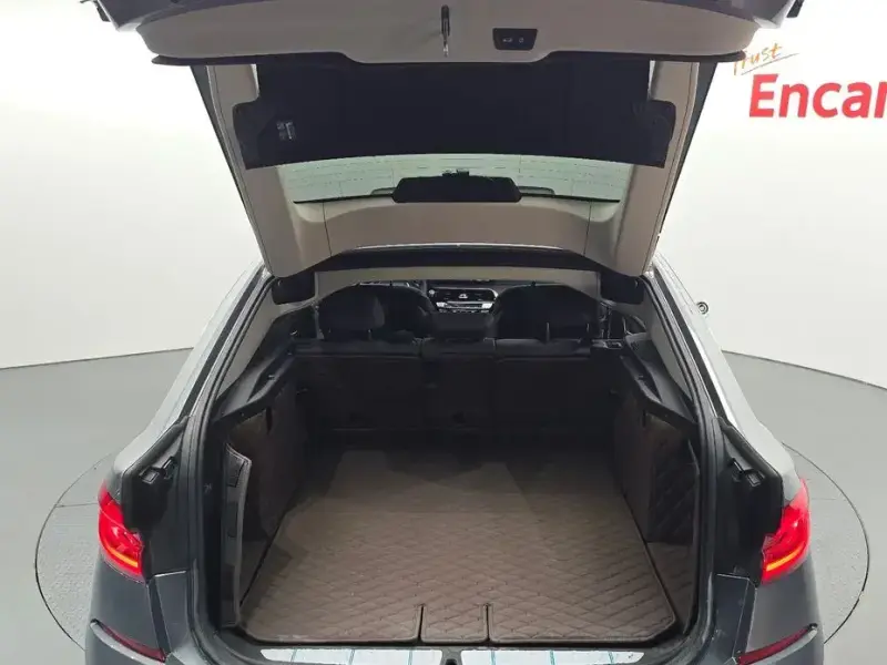 2022 BMW 6 серии с пробегом 81 389 км