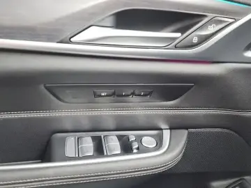 2022 BMW 6 серии с пробегом 121 744 км