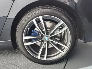 2022 BMW 6 серии с пробегом 121 744 км