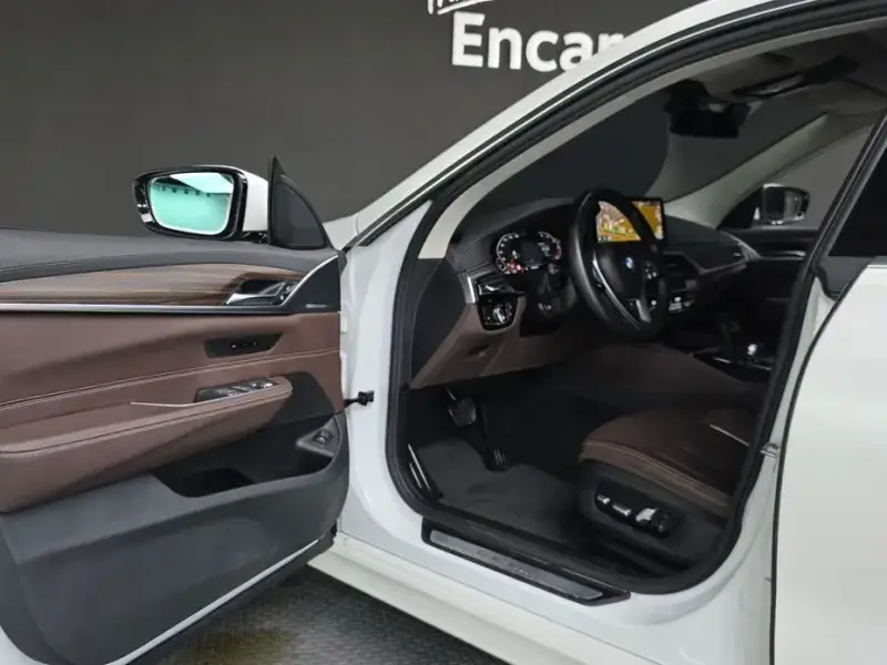 2023 BMW 6 серии с пробегом 92 750 км