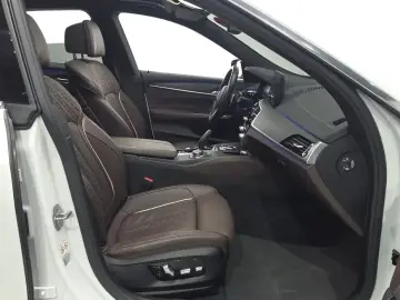2022 BMW 6 серии с пробегом 51 219 км