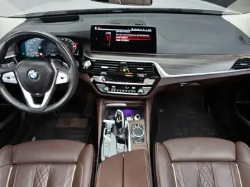 2022 BMW 6 серии с пробегом 77 889 км