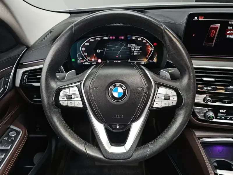 2022 BMW 6 серии с пробегом 77 889 км