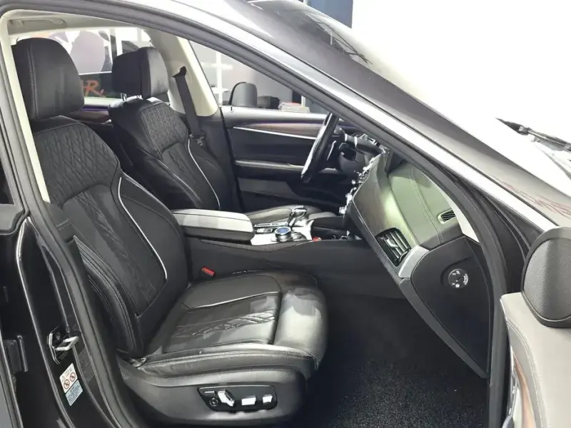 2022 BMW 6 серии с пробегом 26 568 км