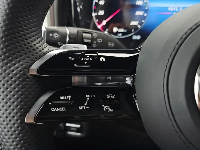 2025 Mercedes-Benz G-Класс с пробегом 4 857 км