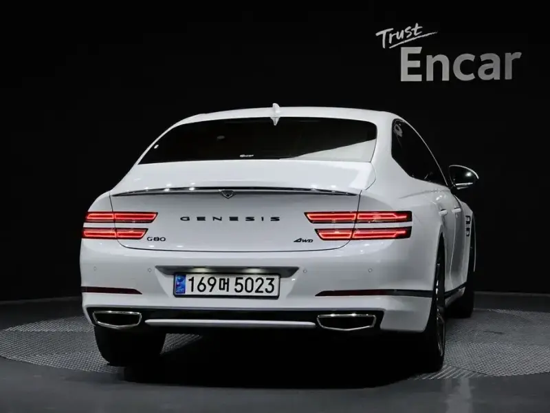 2023 Genesis G80 с пробегом 35 838 км