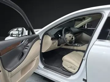2023 Genesis G80 с пробегом 35 838 км